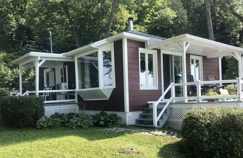 Saint-Nicolas House | Superbe Chalet en Bordure de Fleuve