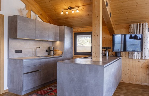 Pichl-Preunegg Ski Chalet | Superior Chalet # 02 with sauna & bathtub inside