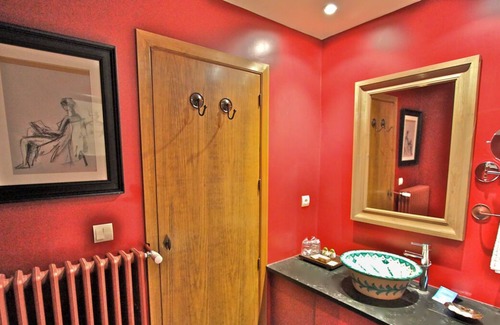 Villanueva de Canedo Other | Superior Castellana - One Bedroom Castle, Sleeps 2