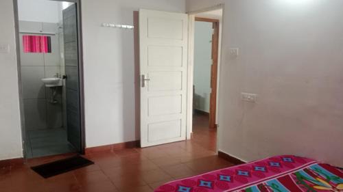 Kurumaseri House | Suraj Stays Glowing Meadows