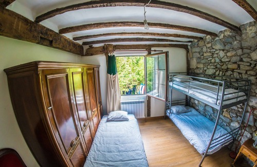 Aia Hostel | Surf Camp San Sebastian Partyhostel