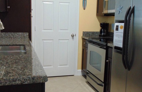 Galveston Condo | Surf's Up at the Dawn BEACH FRONT