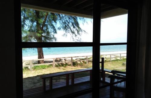 Kampung Ru Tapai Resort | Sutra Beach Resort, Terengganu