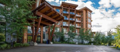 Revelstoke Resort | Sutton Place Hotel Revelstoke Mountain Resort