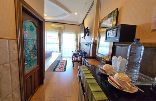 Chai Nat Hotel | Suwanna Riverside