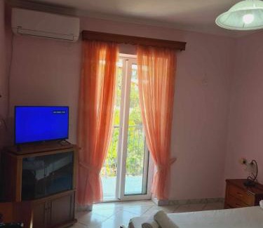 Aliko Apartment | Suzana Apartment