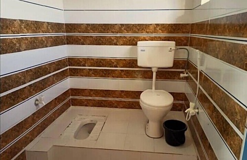 Akalkot Hotel | Swami Om Bhakt Nivas