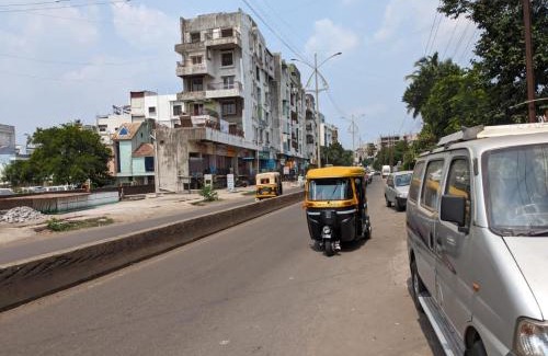 Kolhapur House | Swanky Sojourns Cosy Homestay with single AC Bedroom