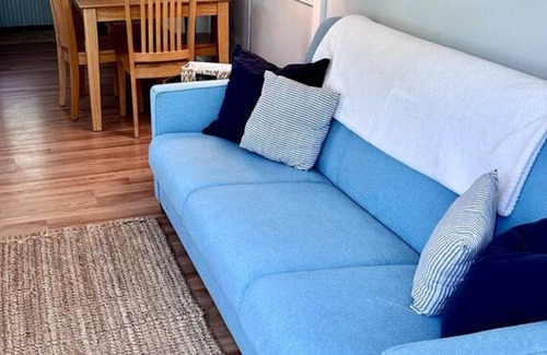 Geneva-on-the-Lake Cottage | Sweet and Cozy two bedroom Lake Erie Cottage -PET FRIENDLY!