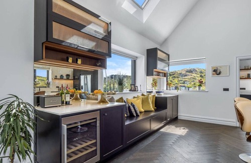 Ballyconneely Ski Chalet | Sweet Garden - A memorable stay