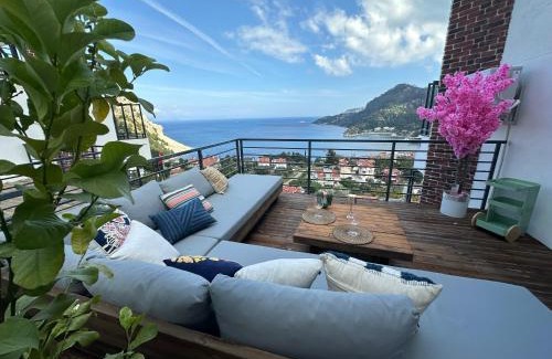 Turunc Apartment | Sweet Home Turunc - Two Stylish 1-Bedroom Suites with Sea View