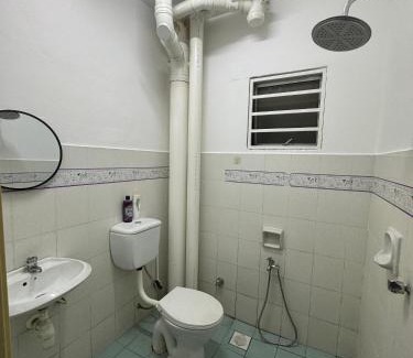 Sungai Buloh Apartment | Sweet Homestay Tasik Biru Kundang