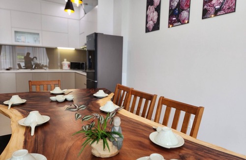 Korean Industrial Zone Apartment | SWEET LUXURY SHOPHOUSE/POOL/8 BEDS/NEAR AIRPORT