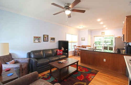 Bryson City Cabin | Sweet Retreat- Bryson Village