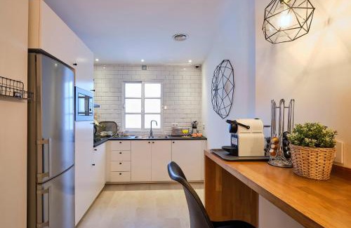 Encarnacion-Regina Hotel | Sweet Sevilla Suites