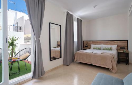 Encarnacion-Regina Hotel | Sweet Sevilla Suites