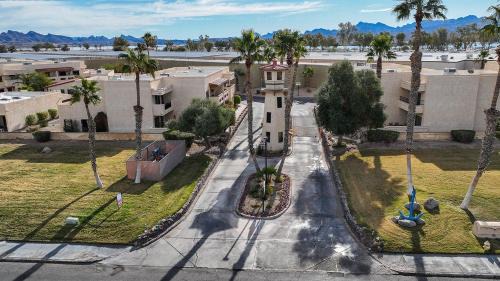 Nautical Estates House | Sweet Town home on the Island