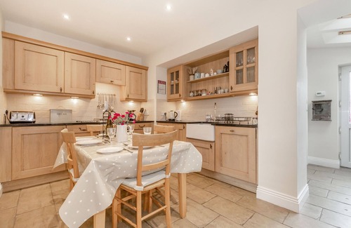 Bewerley Cottage | SWIFT COTTAGE, family friendly, with open fire in Pateley Bridge