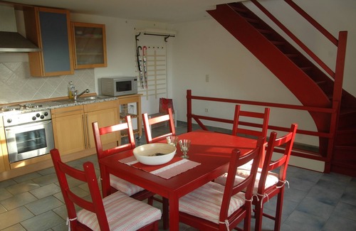 Werder Apartment | Swimming lake right by the large garden, dogs like, south-facing slope