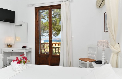 Naousa Hotel | Swiss Home