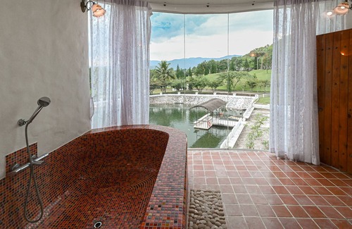 Suan Phueng Hotel | Swiss Valley Hip Resort