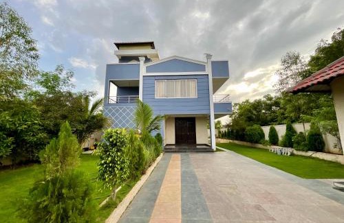 Hyderabad House | Swiss Villa by Evearea