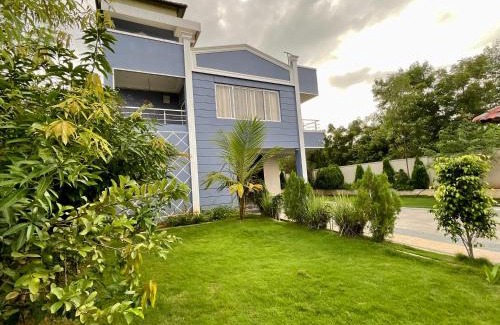 Hyderabad House | Swiss Villa by Evearea