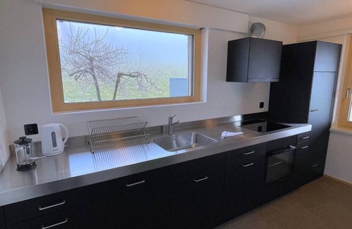 Goldiwil Apartment | SwissHut Stunning Views Alps & Lake - Chalet Aeschlen