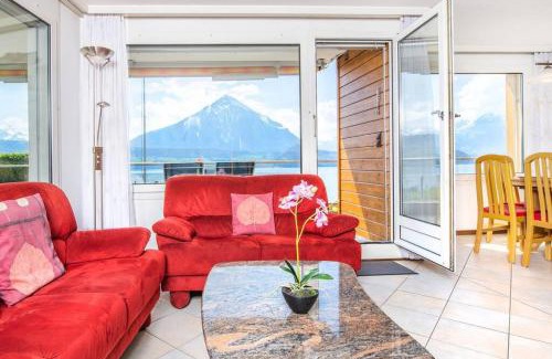 Merligen Apartment | SwissHut Stunning Views Alps Lake - Apart. Carpe Diem