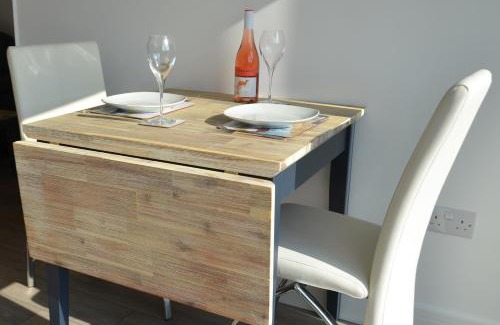 Aberporth Apartment | Swn Y Mor - Sound of the Sea - by Aberporth Beach Holidays