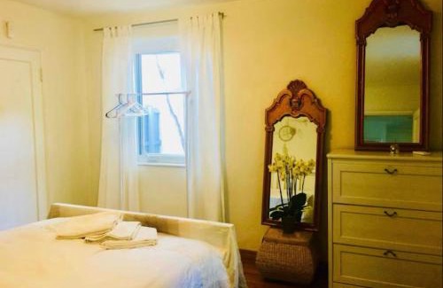 Bayside Historic District House | Sybarite Sanctuaries