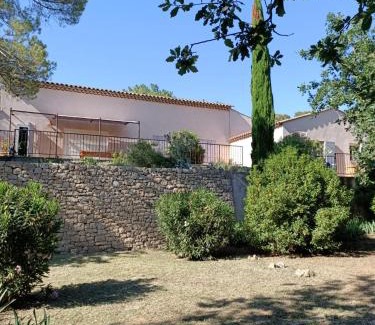 Entrecasteaux House | Sympathique Maison au Soleil & Quartier Calme !