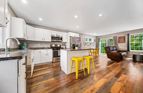 Old Orchard Beach Apartment | Symphonic Serenity: 2BR Rhythmic Retreat