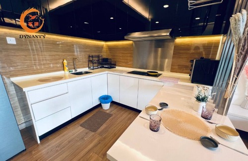 Seri Kembangan Apartment | Symphony Tower Unique Studio Big Balcony With KLCC City View