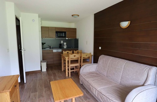 Hauteluce Apartment | T2 Apartment in Hauteluce, 4 ppl, pool, parking, WiFi