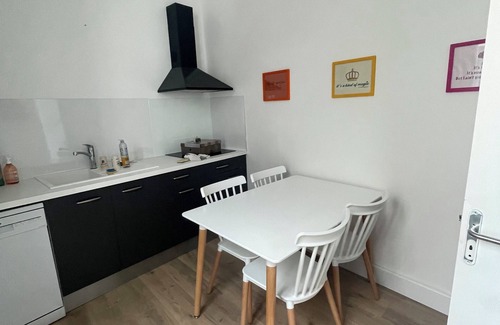 Rodez Apartment | T2 Rénové Hyper Centre, à 50 m de la Cathédrale