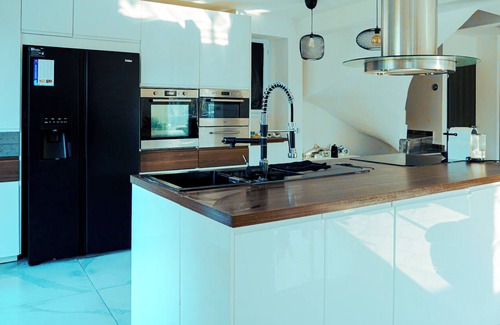 4th Arrondissement House | T5 house with garden and private pool