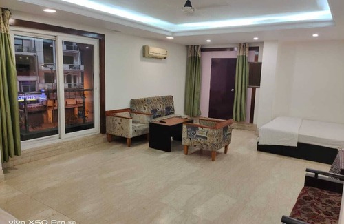 Greater Kailash I House | Taj Inn Residency Kailash Colony