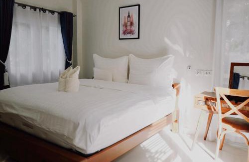 In Buri House | TakFha Café & Resort