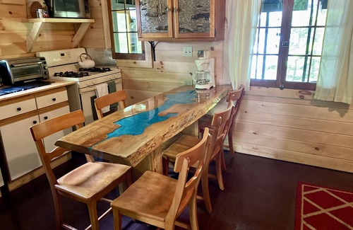 Paradox Cabin | (Tamarack) Charming Seasonal Cabin Steps To The Beach