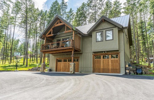 Lakeside House | Tamarack Terrace