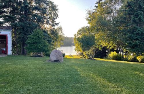 Tantallon House | Tantallon Guest Room with Private Beach