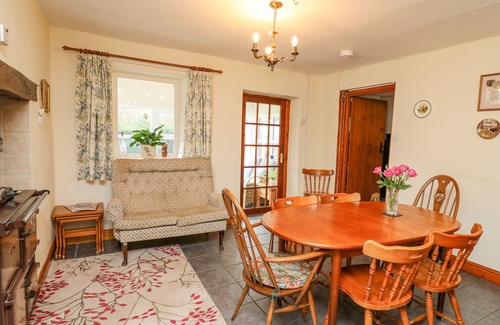 Builth Wells Cottage | TANYRALLT FARM, pet friendly, with a garden in Llanafan Fawr