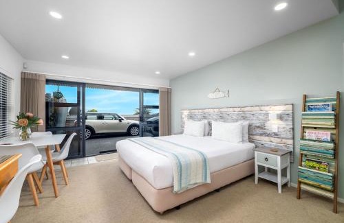 Russell House | Tapeka View Unit