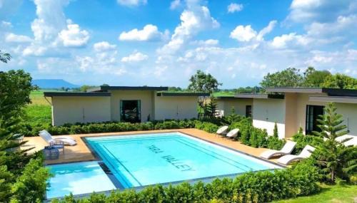 Hin Son Resort | Tara Valley Saraburi