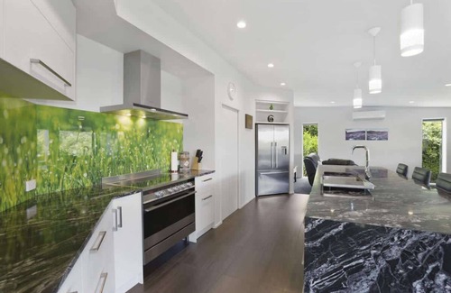 Lake Tarawera House | Tarawera Paradise Sum