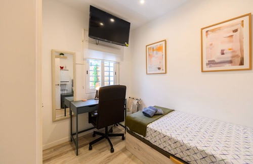 Simancas Bed & Breakfast | Tarija: A room with Bolivian essence and comfort in Madrid