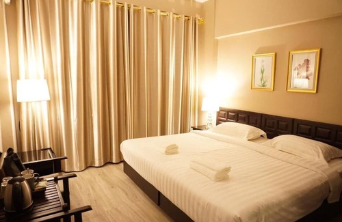 Nai Wiang Hotel | Taris Art Hotel Phrae