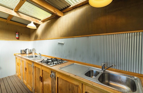 Collingwood Cabin | Tauhou Cabin - Ao Marama Retreat - Stunning Bush setting and Ocean Views