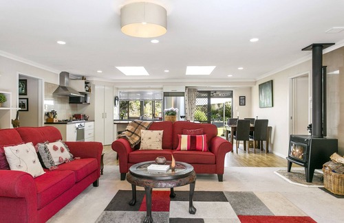 Nukuhau House | Taupo Escape